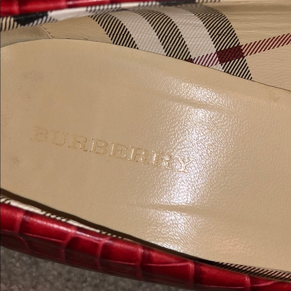 Burberry red crocodile leather pump - Picture 5 of 6
